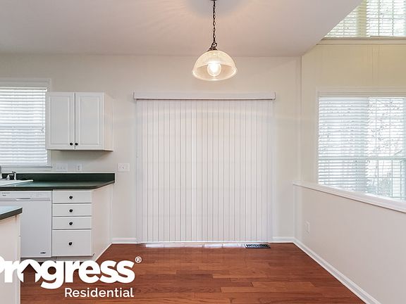 5th image of 106 Peralta Cir