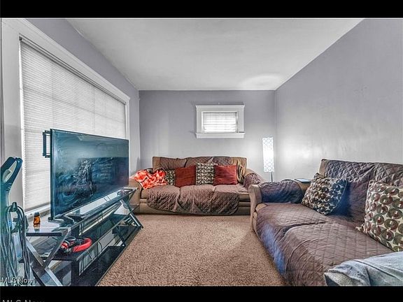 4th image of 1049 E 147th St