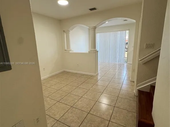 1403 SE 27th Ct, Homestead, FL 33035