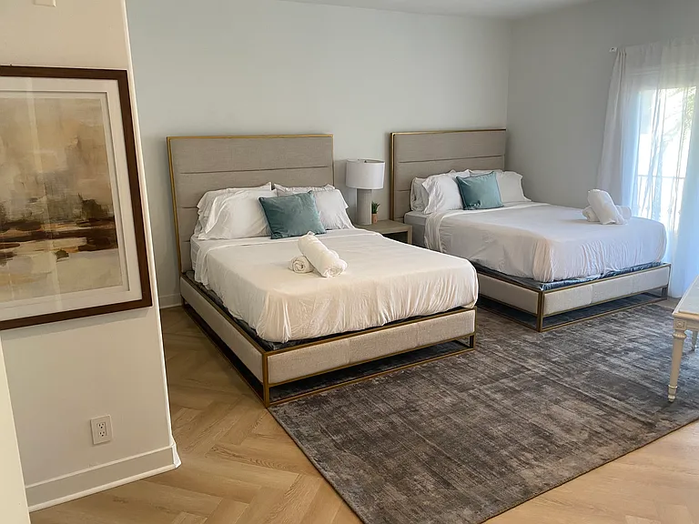 435 Arnaz Dr #201 — Photo 29