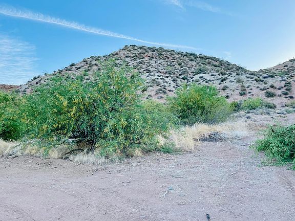 3rd image of 05Q W Raven Cliff Way