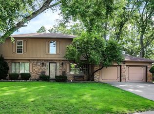 594 Watterson Ct, Indianapolis, IN 46217