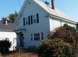 118 Marshall Rd, Lowell, MA 01852