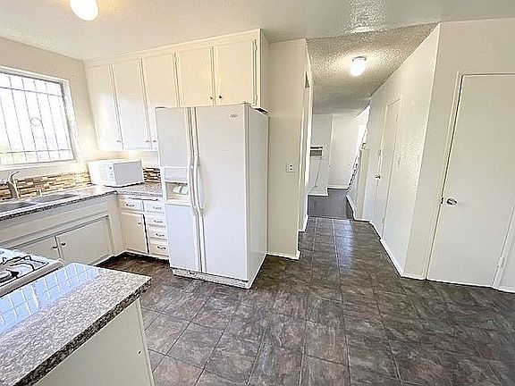 4th image of 1474 Allison Ave #1/2