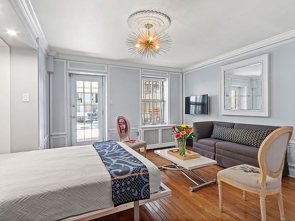 4th image of 74 W 131st St #1