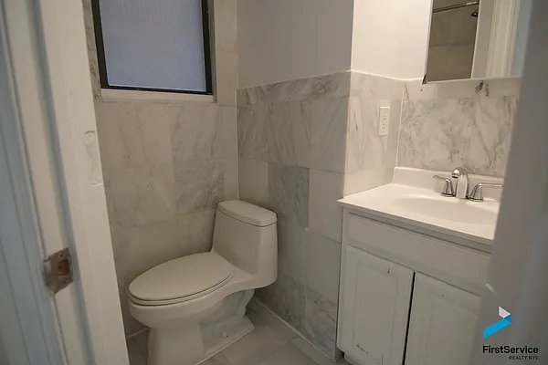 Rented by FirstService Realty (legacy) | media 28