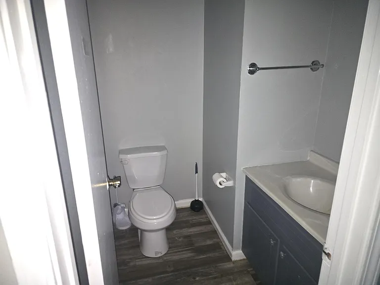 1218 E Harding Ave — Photo 8