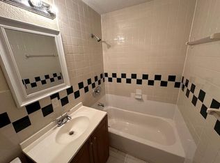 2137 Longwood Rd, West Palm Beach, FL 33409