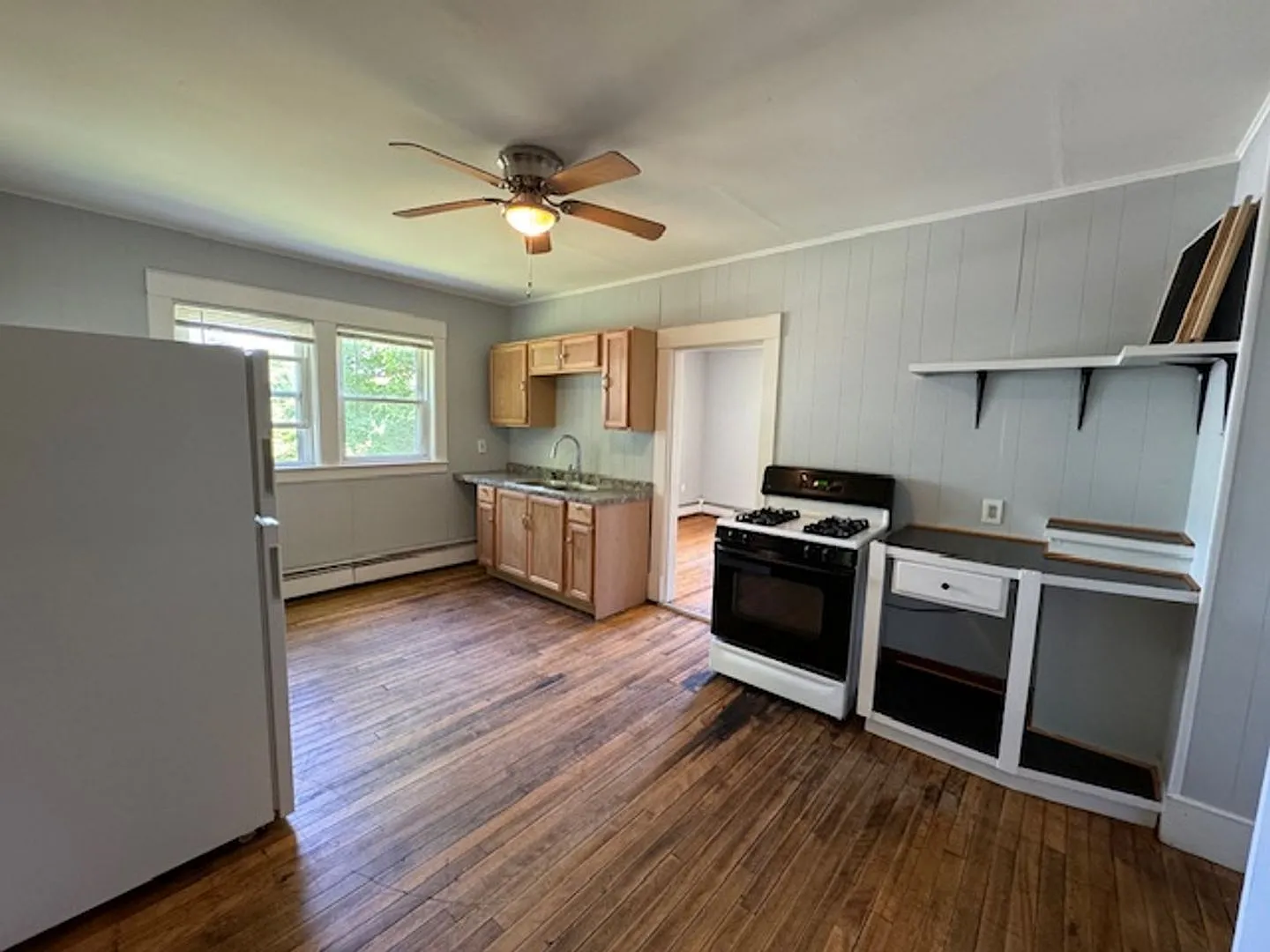 27 Maple Street — Photo 1