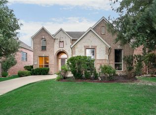 2517 Clearlake Dr, Grand Prairie, TX 75054