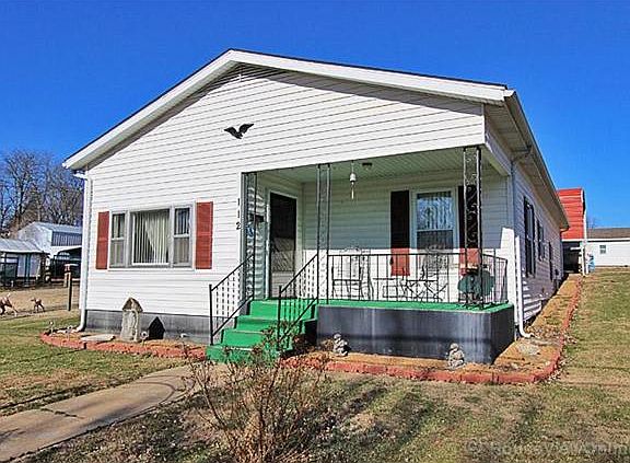 4th image of 112 Hampton Ave