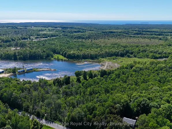 42 Warner Bay Rd, Northern Bruce Peninsula, ON N0H 2R0