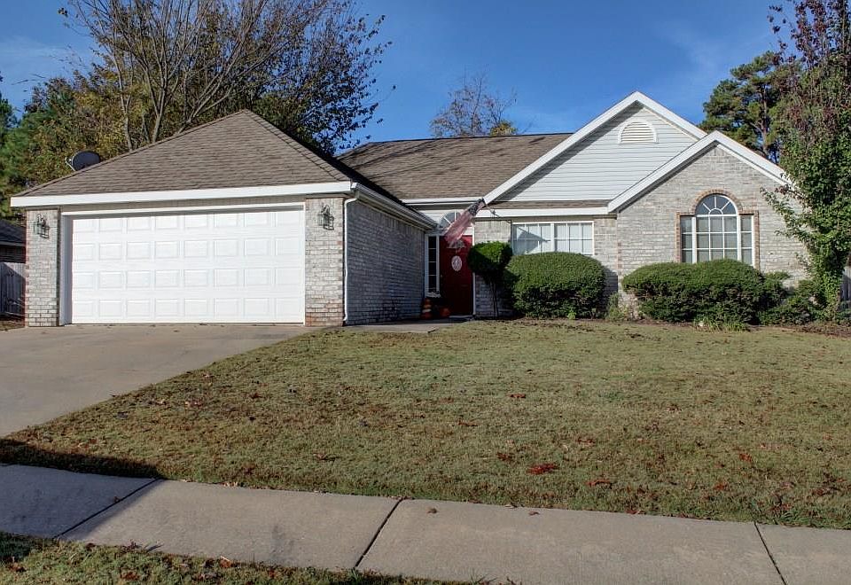 1st image of 1615 S Tallgrass Dr