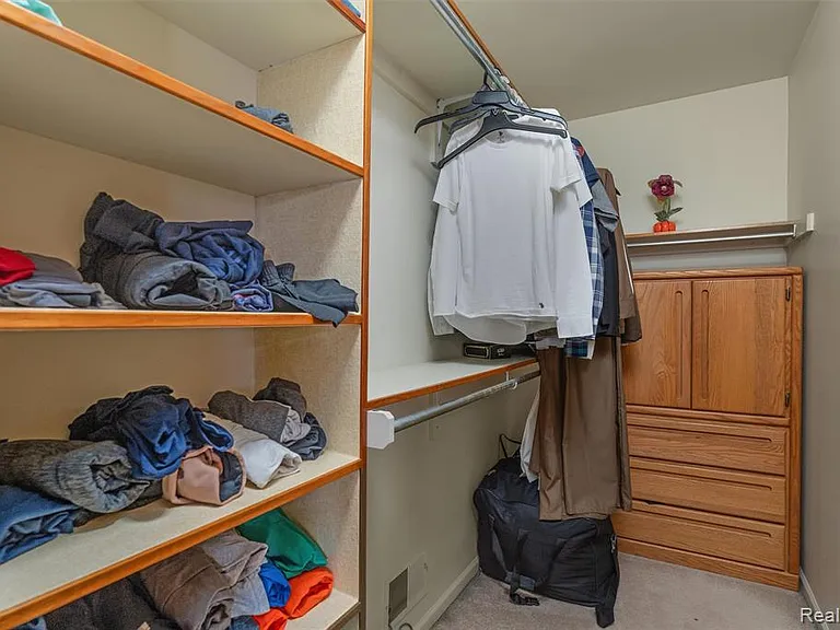 47105 Liberty Bell Rd E — Photo 26