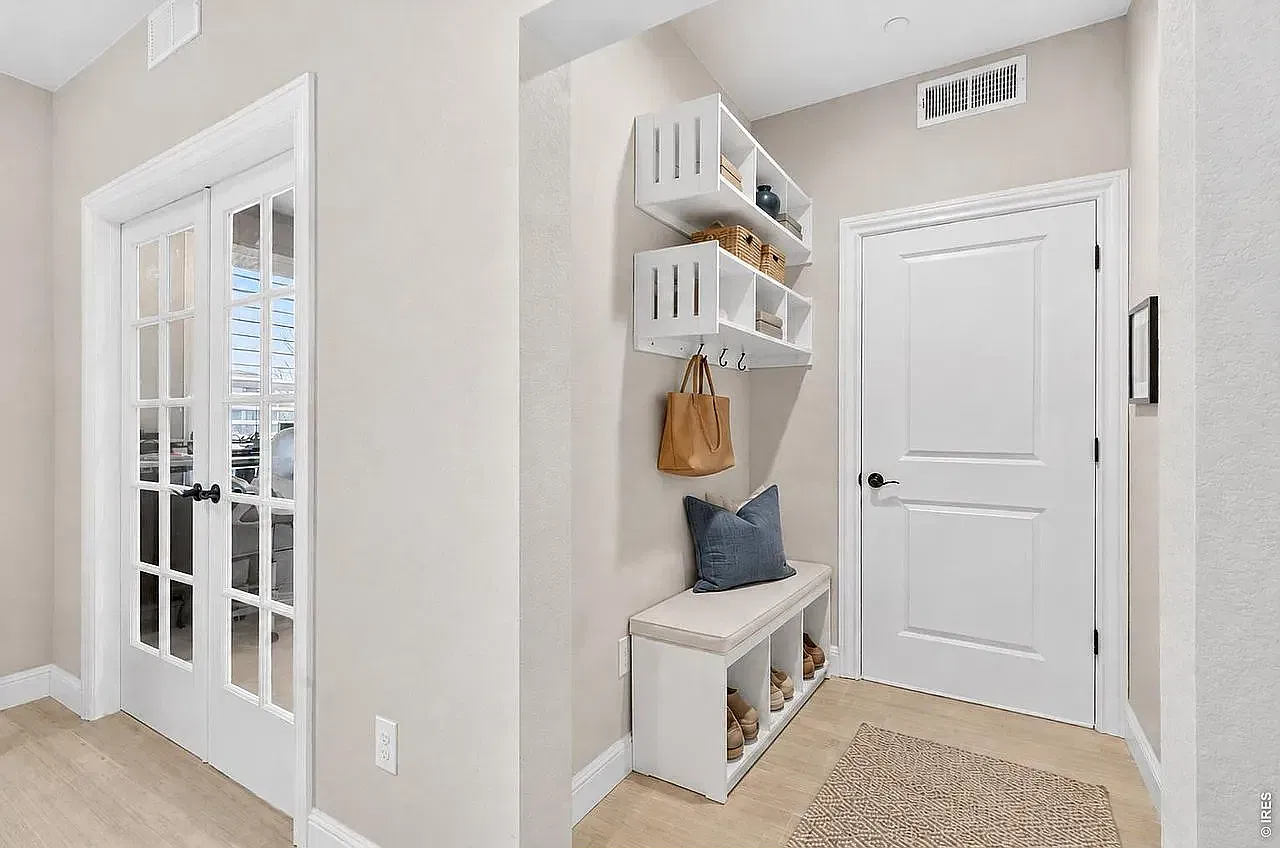 3 bed, 2158 sqft, $4,500 — Photo 4