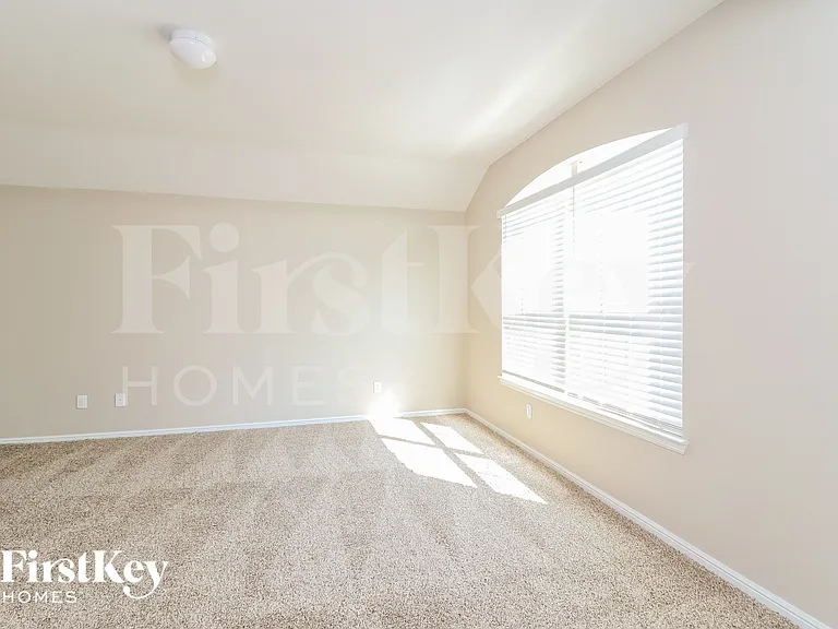 2212 Blythwood Trl — Photo 10