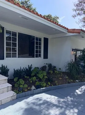 3 bed, 2.0 bath, 2076 sqft, $5,500 — Photo 4