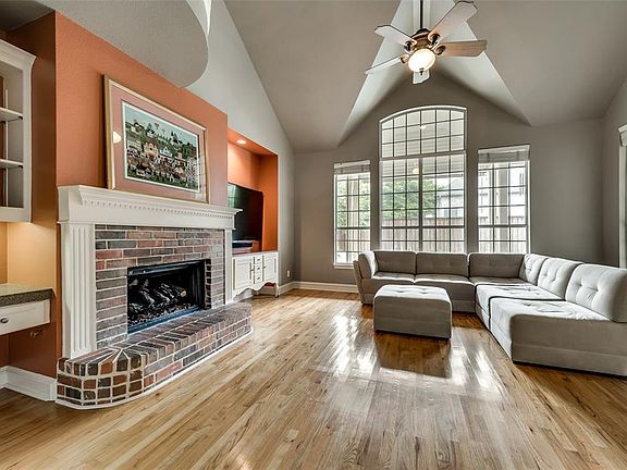 4th image of 753 Forest Bend Dr