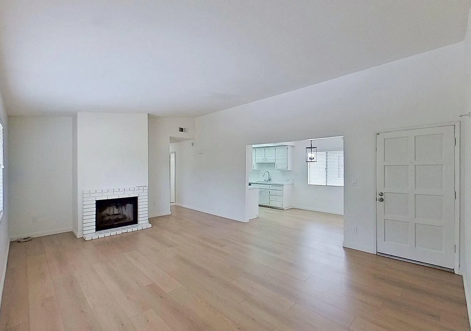 602-604 South Harmon Street — Photo 3