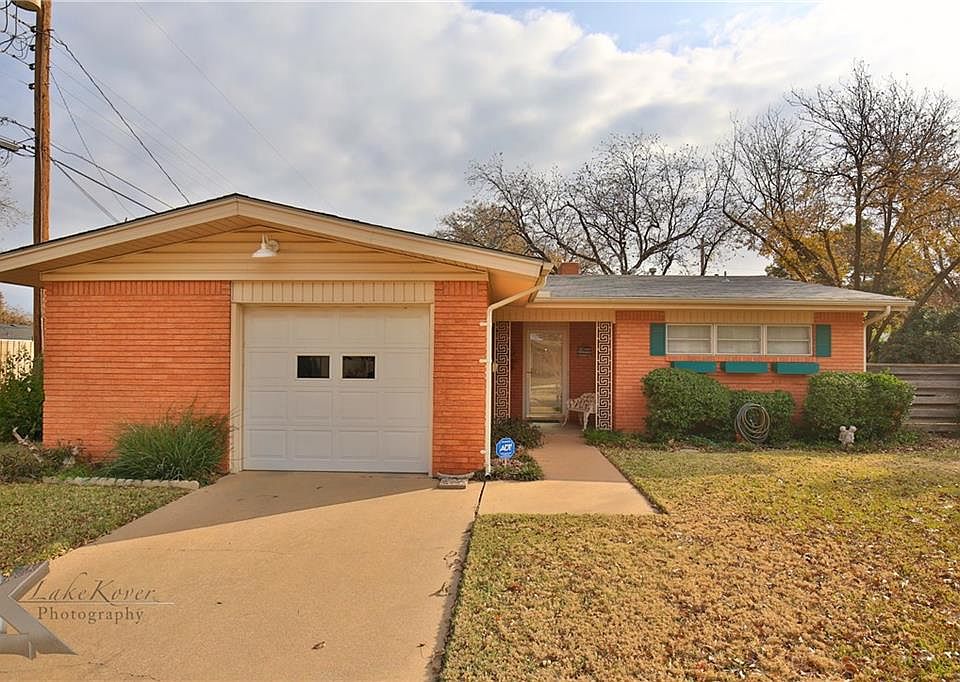 1st image of 3119 Columbia Dr