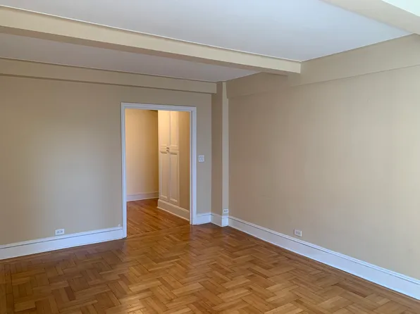 433 West 34th Street image 4 of 9