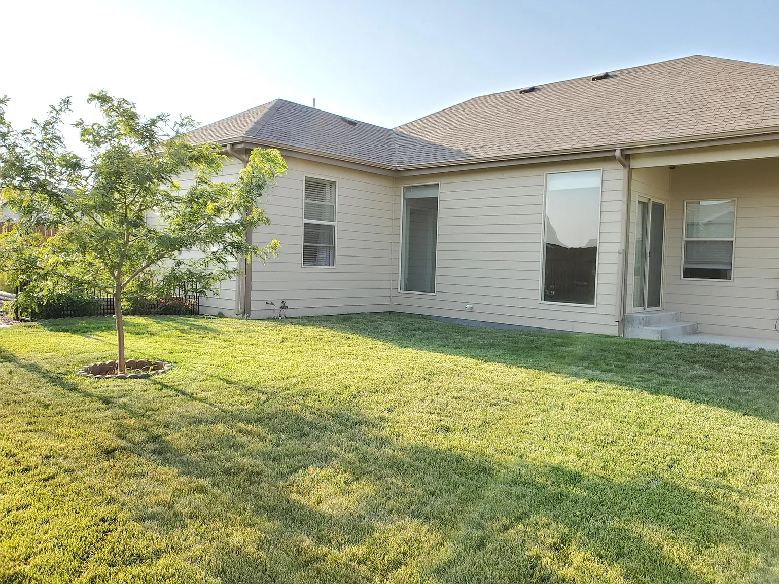 1713 Zuni Trl — Photo 3