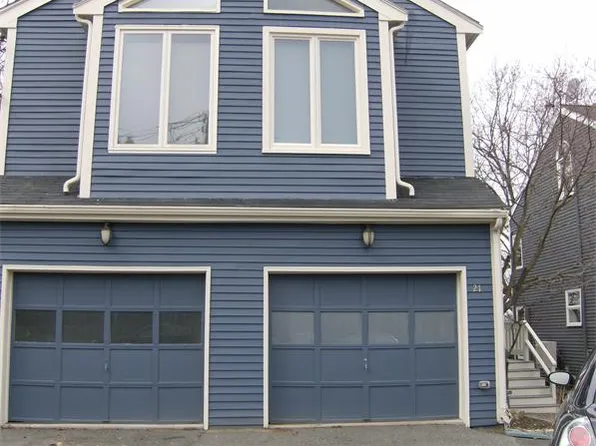 21 5th Ave #21, Watertown, MA 02472
