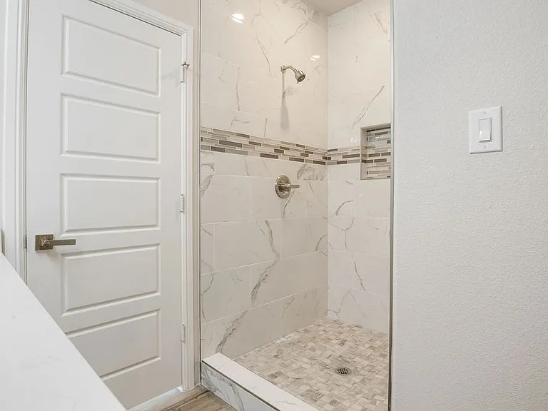 2515 Austin Ct — Photo 17
