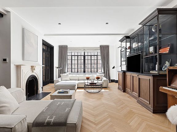 2nd image of 345 E 57th St #11AB