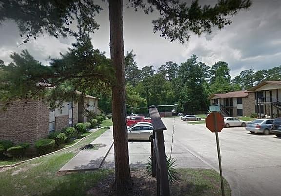 2nd image of 1388 Adickes Allee St