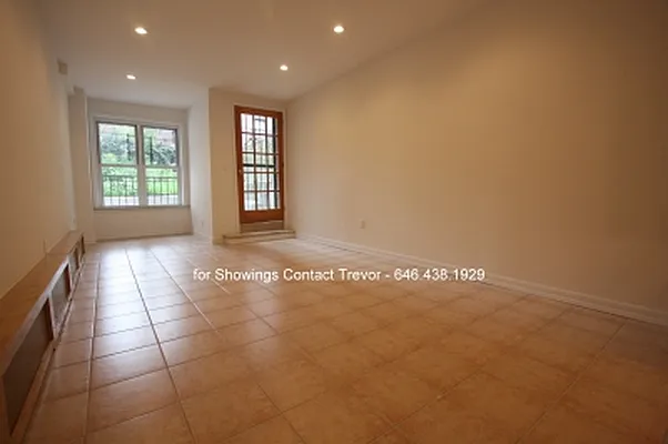 Rented by Citi Habitats | media 34