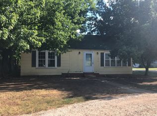 1014 Jackson St, Perry, OK 73077