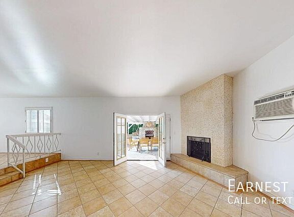 3rd image of 7317 Kraft Ave