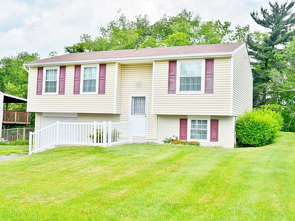 2nd image of 3091 Countryside Dr