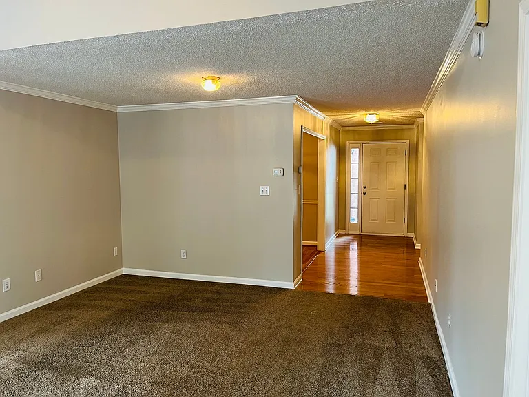 155 Woodstream Way — Photo 10