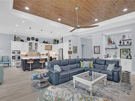 4th image of 1407 Lilys Cay Cir