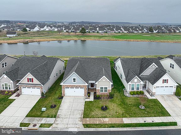 2nd image of 32 Waterside Dr