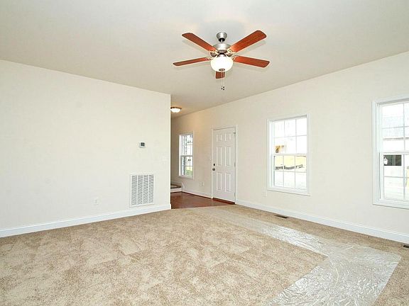 4th image of 2068 Lawson Ln