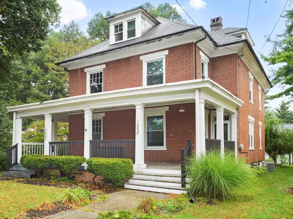 1050 Edgar Ave, Chambersburg, PA 17201