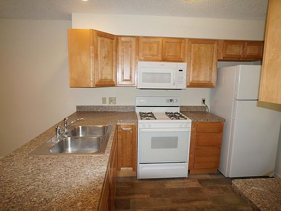 3rd image of 1181 Mission Cir