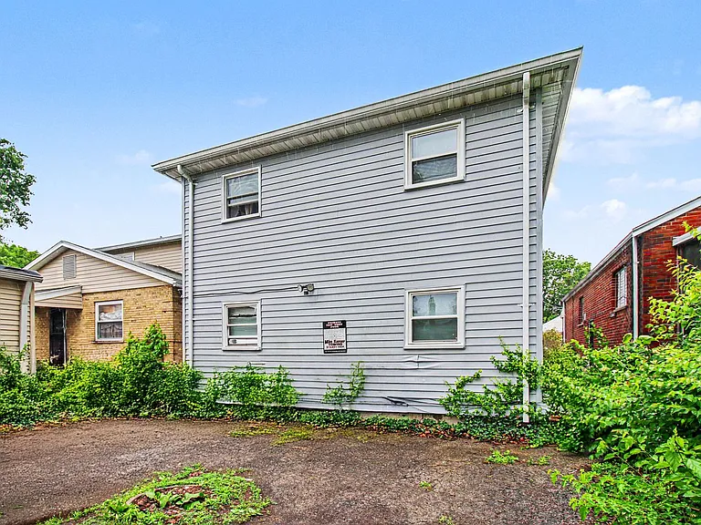 1932 Truitt Ave — Photo 16