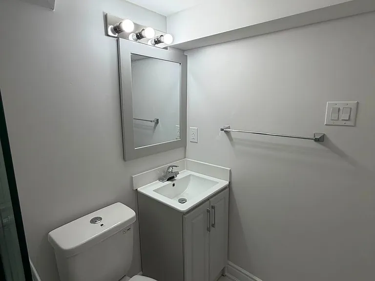 32 Gold Park Pl #BASEMENT — Photo 7