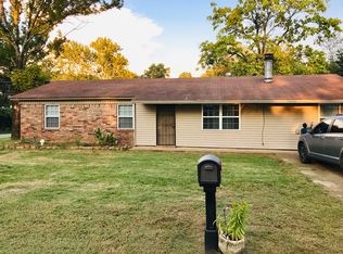 304 Adams St, Morrilton, AR 72110