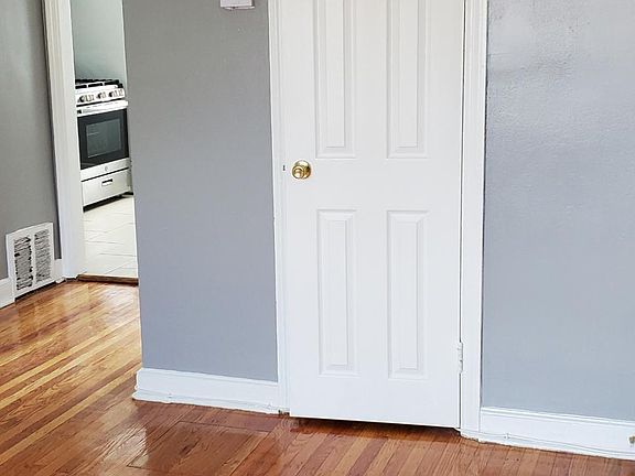 3rd image of 6336 Gardenia St #2