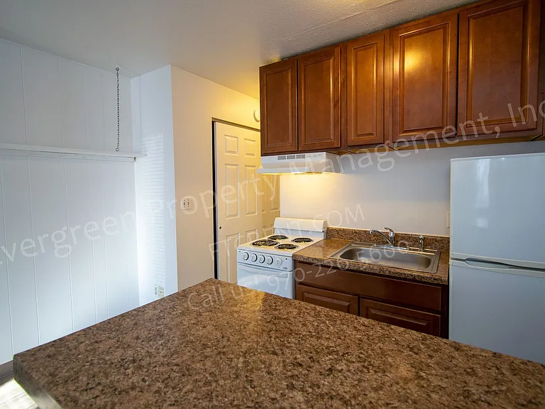 500 W Laporte Ave — Photo 13