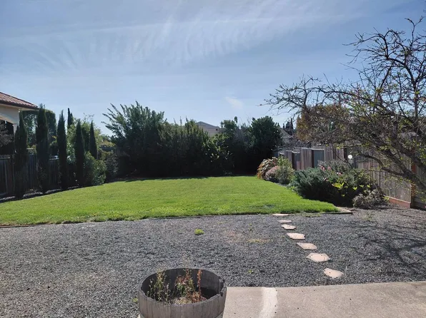 6780 Mayhews Landing Rd, Newark, CA 94560