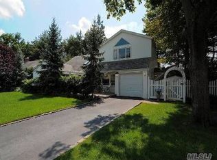 32 Chase Rd, Manhasset, NY 11030