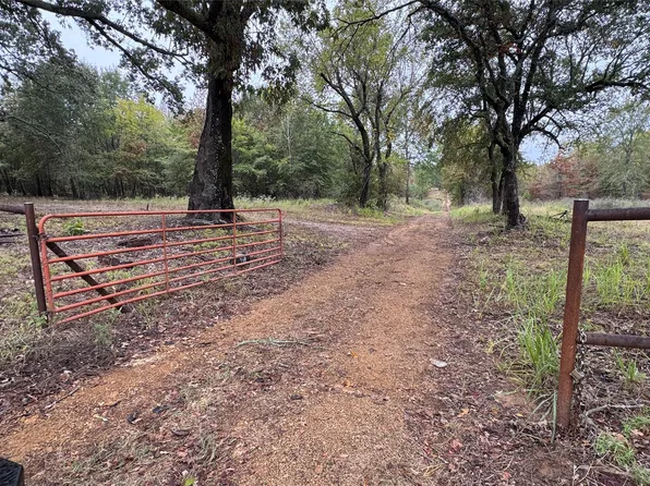 4210 E Road St, Hugo, OK 74743