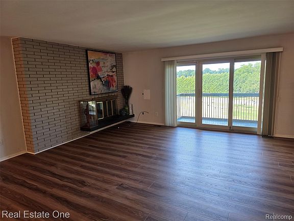 2nd image of 2027 Klingensmith Rd Unit 70