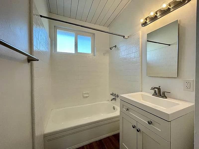 1st image of 1225 Monte Vista Pl #10
